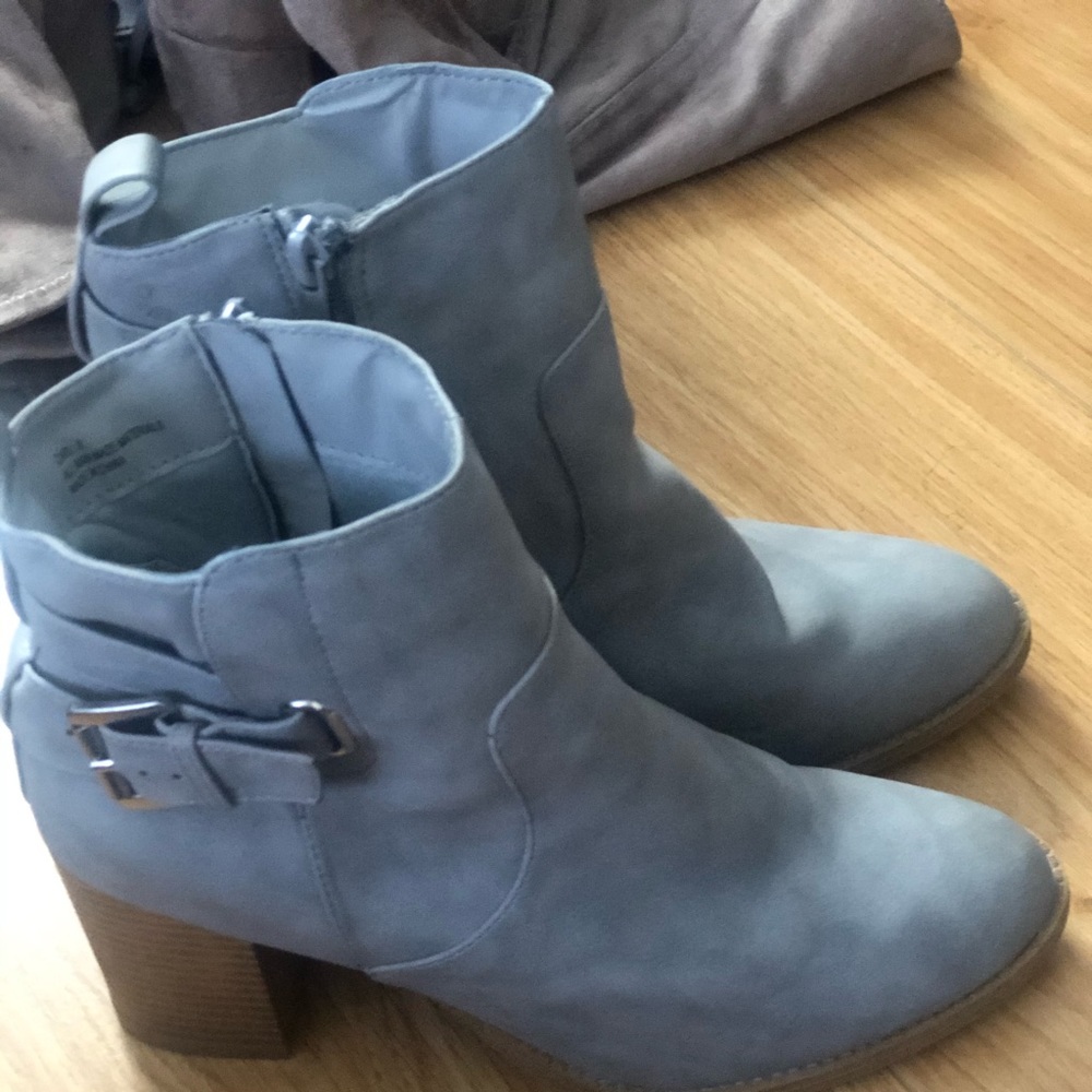 Heeled boots